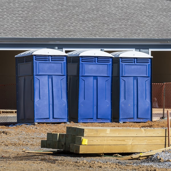 what is the cost difference between standard and deluxe portable restroom rentals in Quail Creek TX